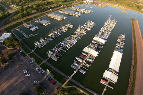 lewis and clark marina|Lewis & Clark Marina – Full Service Marina • 400+ Wet Slips •。